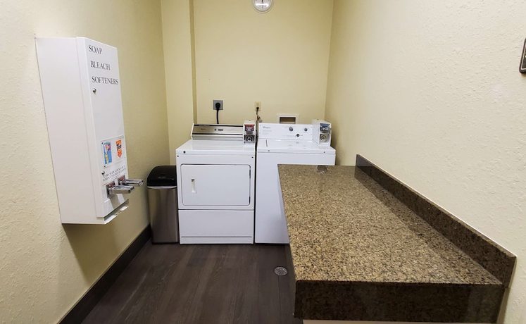 Imagen de los interiores del Hotel Best Western Executive Inn and Suites. Foto 15