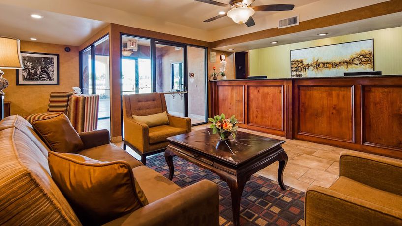 Imagen de los interiores del Hotel Best Western Exeter Inn and Suites. Foto 19