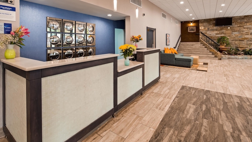 Imagen de los interiores del Hotel Best Western Fairfax. Foto 16
