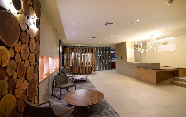 Imagen de los interiores del Hotel Best Western Ferrat. Foto 18