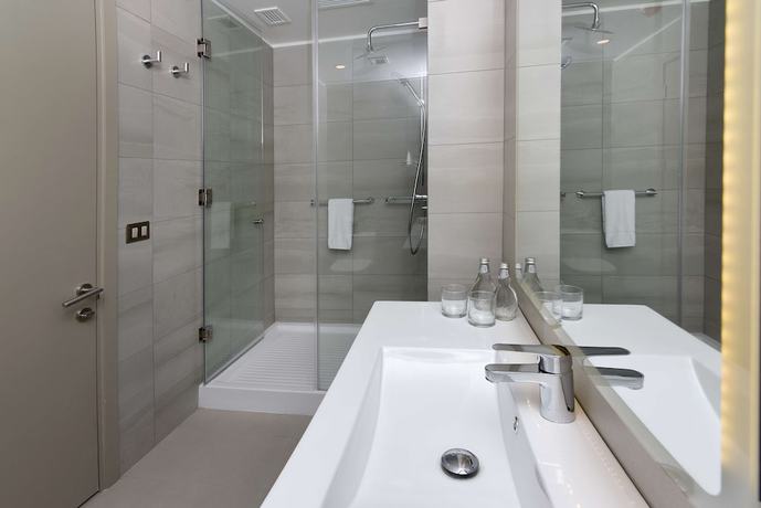 Imagen de la habitación del Hotel Best Western Ferrat. Foto 11