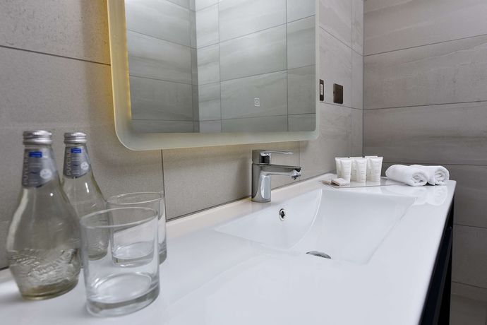 Imagen de la habitación del Hotel Best Western Ferrat. Foto 15