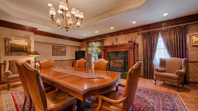 Imagen de la habitación del Hotel Best Western Fireside Inn. Foto 17