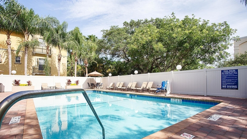 Imagen de la piscina del Hotel Best Western Fort Lauderdale Airport/Cruise Port. Foto 17
