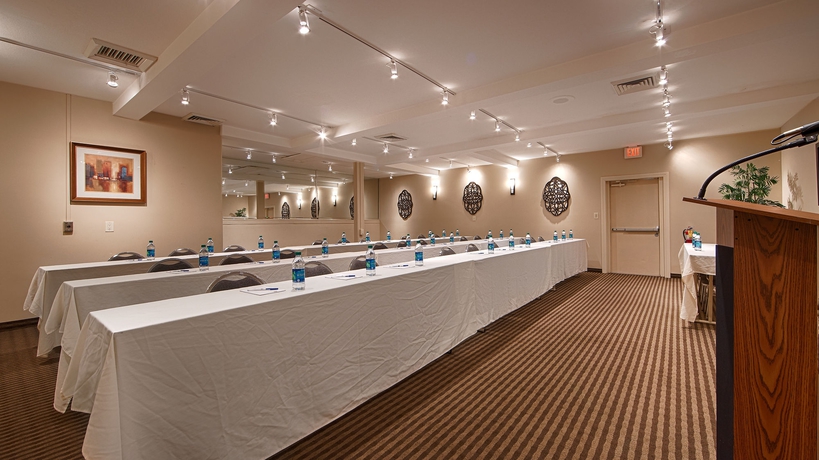 Imagen de los interiores del Hotel Best Western Fort Myers Waterfront. Foto 4