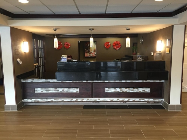 Imagen de los interiores del Hotel Best Western Fort Washington Inn. Foto 18