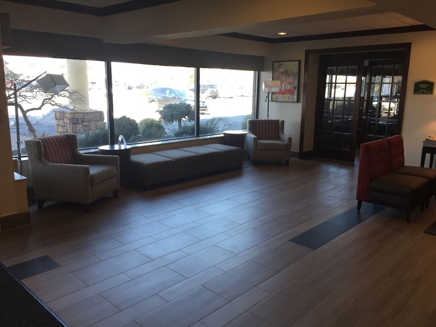 Imagen de los interiores del Hotel Best Western Fort Washington Inn. Foto 19
