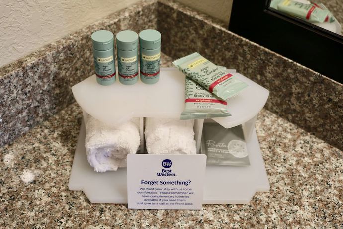 Imagen de la habitación del Hotel Best Western Fostoria Inn And Suites. Foto 7