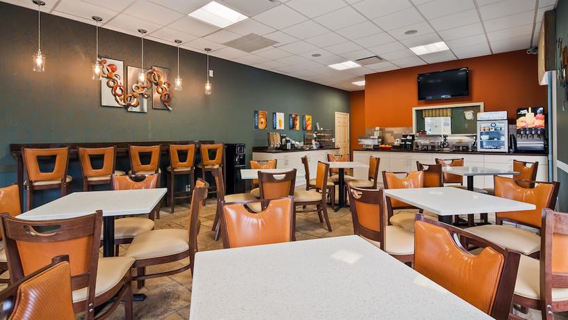 Imagen del bar/restaurante del Hotel Best Western Franklin Inn. Foto 5