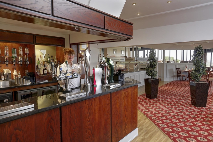 Imagen del bar/restaurante del Hotel Best Western Frodsham Forest Hills. Foto 6