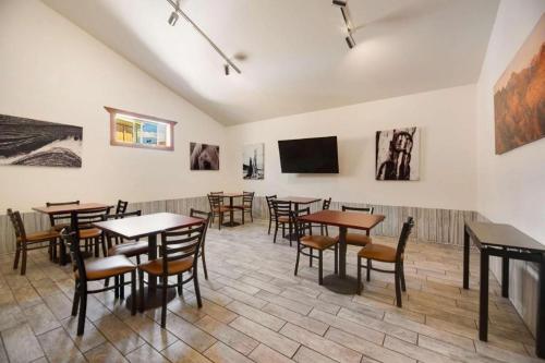Imagen general del Hotel Best Western Frontier Motel. Foto 9