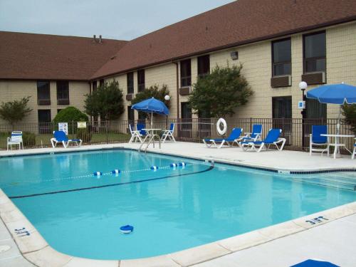 Imagen de la piscina del Hotel Best Western Galaxy Inn. Foto 7