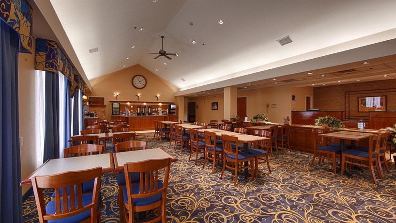 Imagen del bar/restaurante del Hotel Best Western Galleria Inn and Suites, Cheektowaga. Foto 3