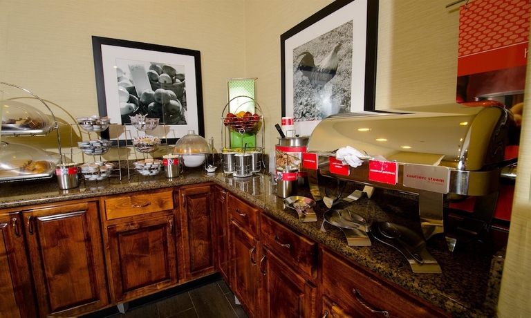 Imagen del bar/restaurante del Hotel Best Western Gallup West. Foto 9