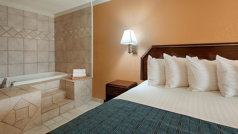 Imagen de la habitación del Hotel Best Western Garden Inn. Foto 10