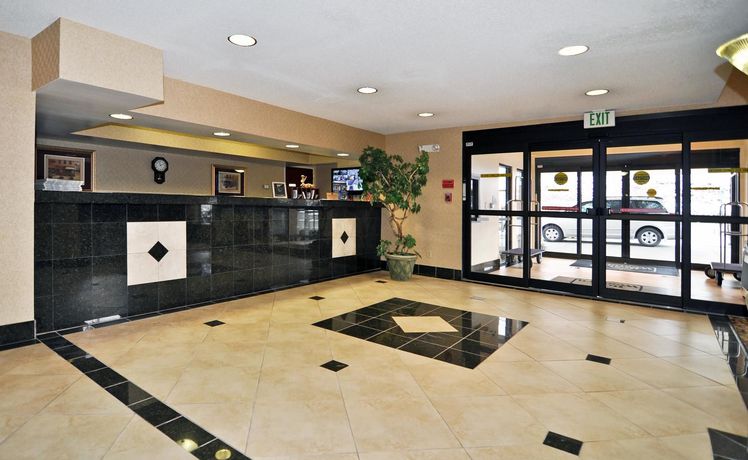 Imagen de los interiores del Hotel Best Western Gardendale. Foto 11