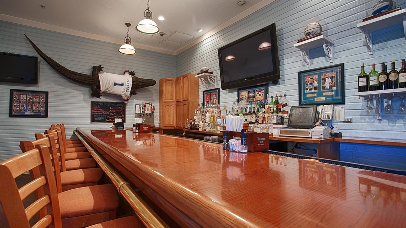 Imagen del bar/restaurante del Hotel Best Western Gateway Grand. Foto 4