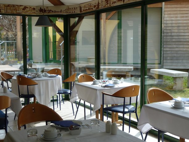 Imagen del bar/restaurante del Hotel Best Western Gemenos En Provence. Foto 4