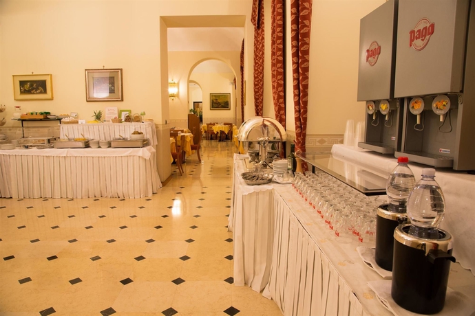 Imagen del bar/restaurante del Hotel Best Western Genio. Foto 2