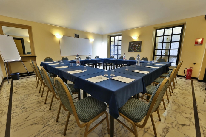 Imagen de los interiores del Hotel Best Western Genio. Foto 13