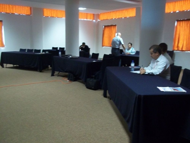 Imagen de los interiores del Hotel Best Western Global Express. Foto 10