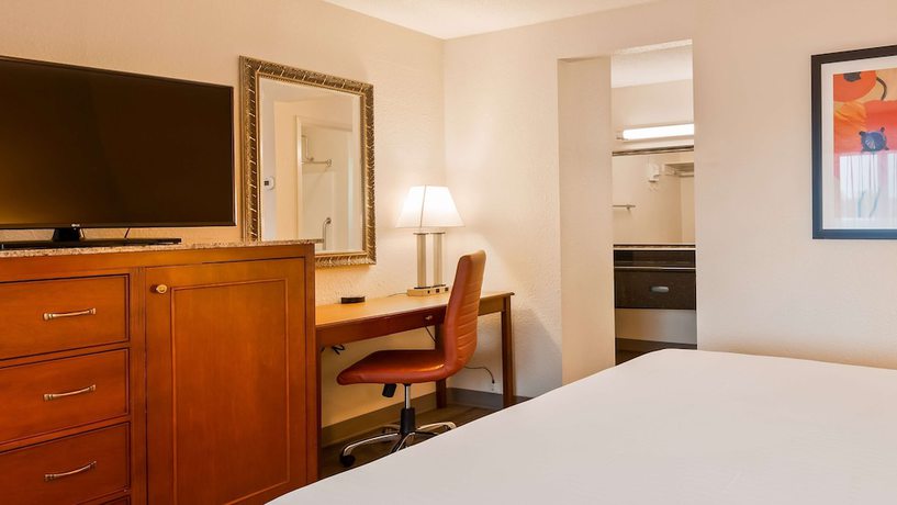 Imagen de la habitación del Hotel Best Western Golden Key. Foto 6