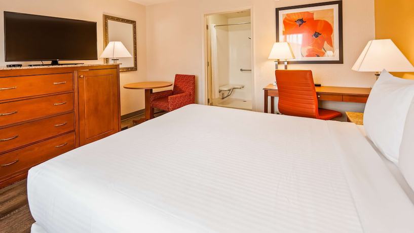 Imagen de la habitación del Hotel Best Western Golden Key. Foto 17