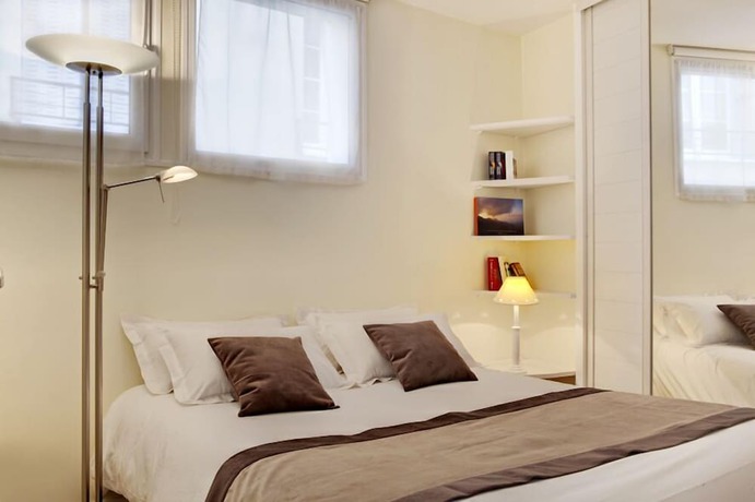 Imagen de la habitación del Hotel Best Western Grand De Bordeaux. Foto 12