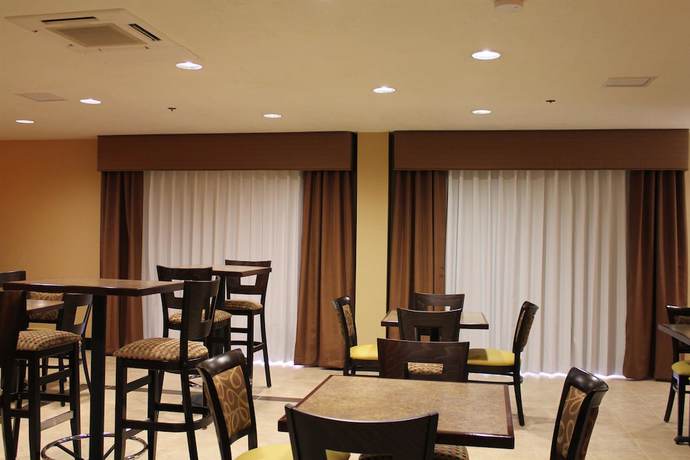 Imagen del bar/restaurante del Hotel Best Western Grand Manor Inn. Foto 4