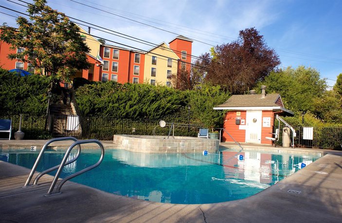Imagen de la piscina del Hotel Best Western Grants Pass Inn. Foto 15