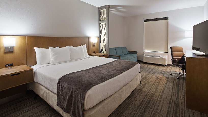 Imagen de la habitación del Hotel Best Western Green Oaks Inn. Foto 17