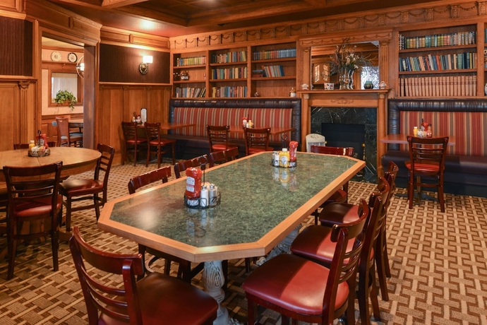 Imagen del bar/restaurante del Hotel Best Western Greenfield Inn. Foto 2