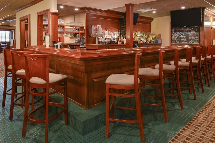 Imagen del bar/restaurante del Hotel Best Western Greenfield Inn. Foto 3