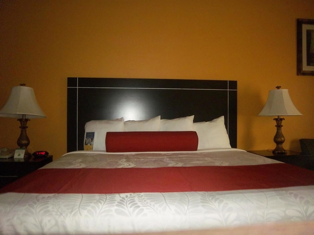 Imagen de la habitación del Hotel Best Western Greentree Inn and Suites. Foto 3