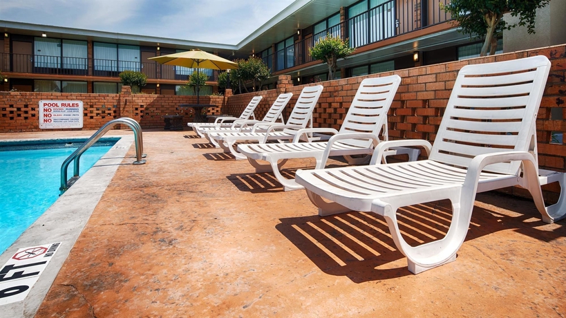 Imagen de la piscina del Hotel Best Western Greenville Airport Inn. Foto 16