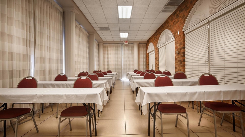 Imagen de los interiores del Hotel Best Western Greenville Airport Inn. Foto 15