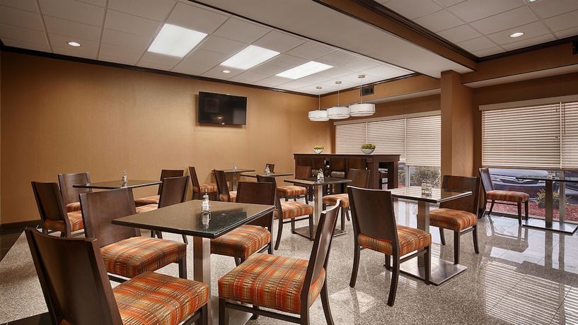 Imagen del bar/restaurante del Hotel Best Western Gwinnett Center. Foto 3
