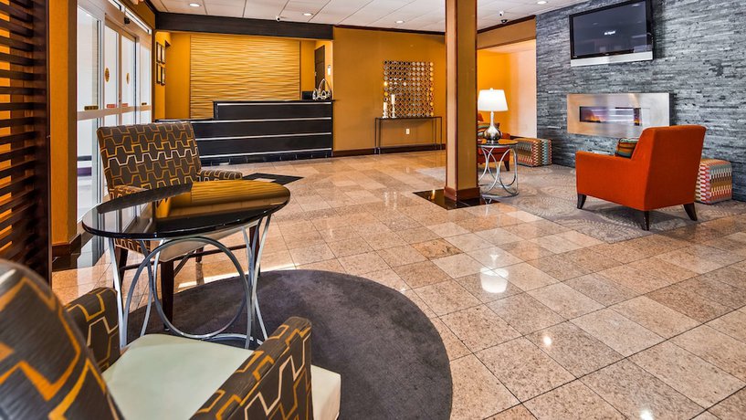 Imagen de los interiores del Hotel Best Western Gwinnett Center. Foto 19