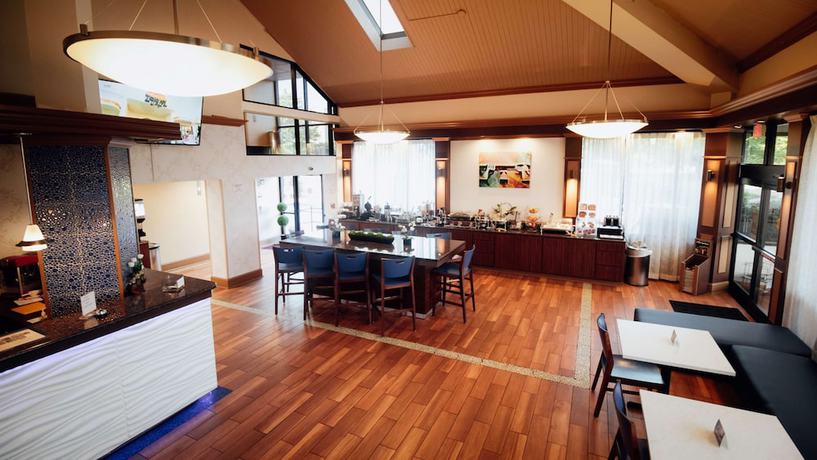 Imagen de los interiores del Hotel Best Western Hampton Coliseum Inn. Foto 12