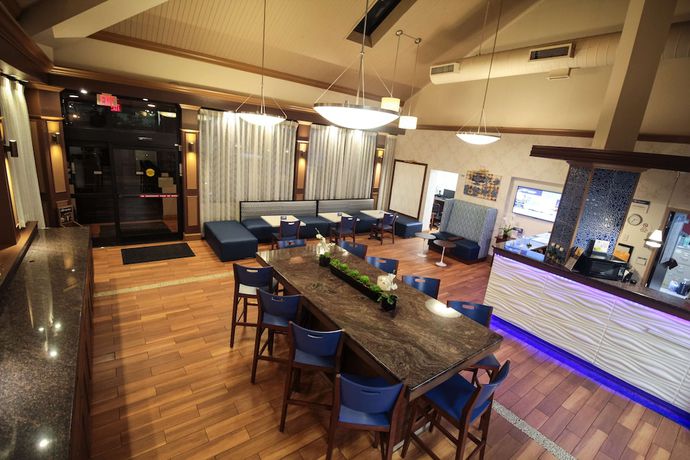 Imagen de los interiores del Hotel Best Western Hampton Coliseum Inn. Foto 18