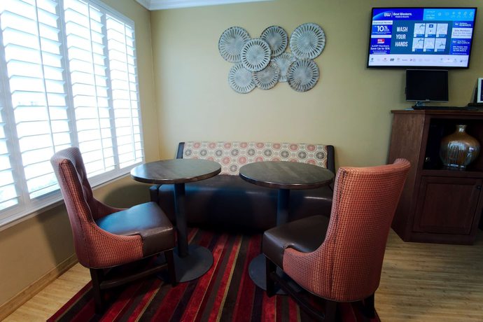 Imagen de los interiores del Hotel Best Western Hanford Inn. Foto 19