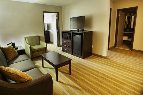 Imagen de la habitación del Hotel Best Western Harvest Inn and Suites. Foto 3