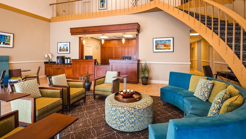 Imagen de los interiores del Hotel Best Western Hendersonville Inn. Foto 19