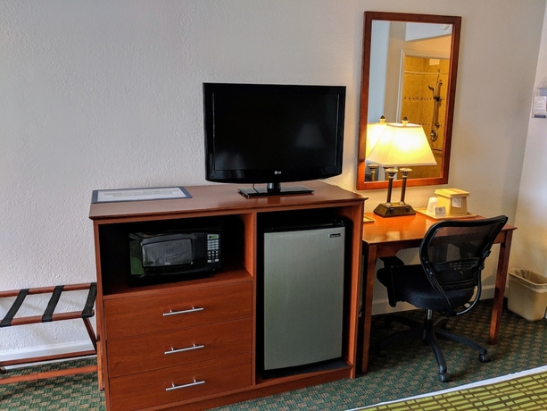 Imagen de la habitación del Hotel Best Western Hendersonville Inn. Foto 17
