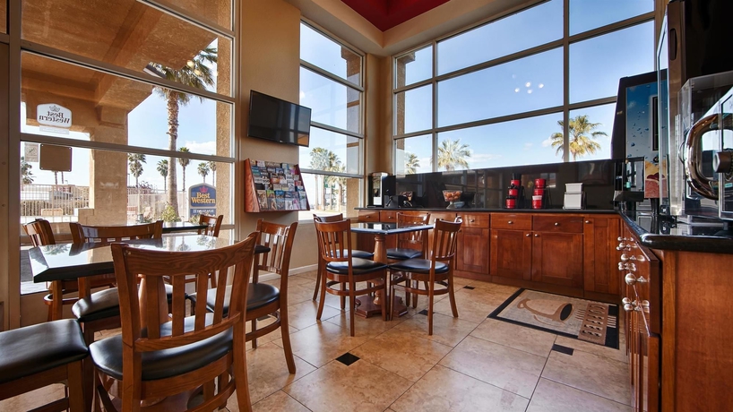 Imagen del bar/restaurante del Hotel Best Western Heritage Inn, Bakersfield. Foto 6