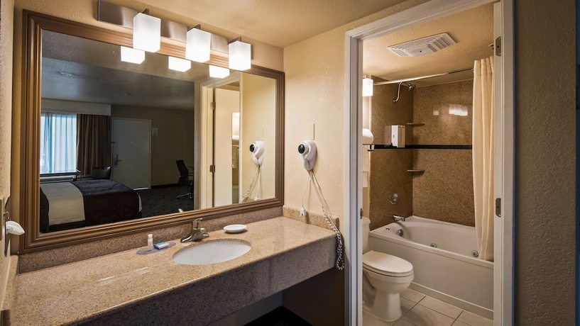 Imagen de la habitación del Hotel Best Western Heritage Inn, Concord. Foto 8