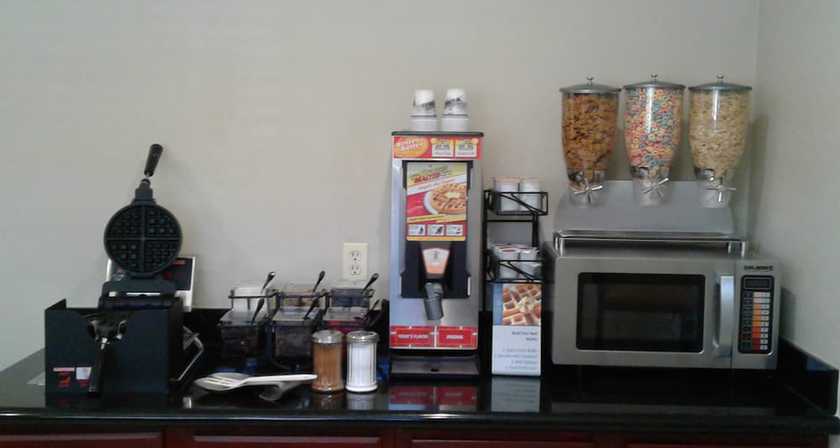 Imagen del bar/restaurante del Hotel Best Western Heritage Inn, Vacaville. Foto 2