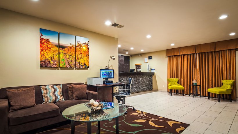 Imagen de los interiores del Hotel Best Western Heritage Inn, Vacaville. Foto 17