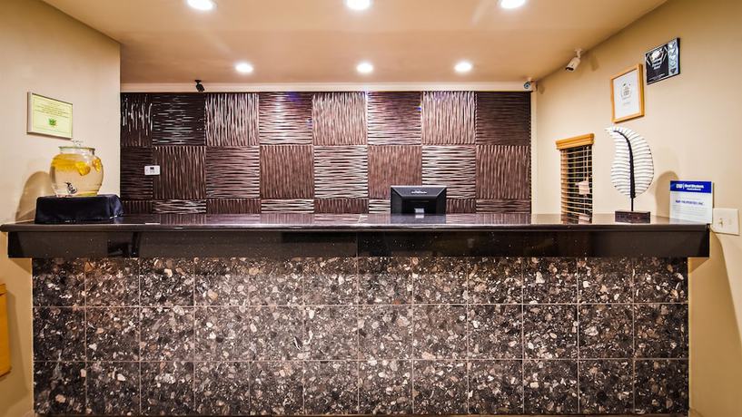 Imagen de los interiores del Hotel Best Western Heritage Inn, Vacaville. Foto 18