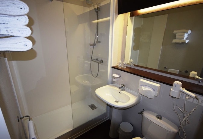 Imagen de la habitación del Hotel Best Western H&ocirc;tel du Phare. Foto 11